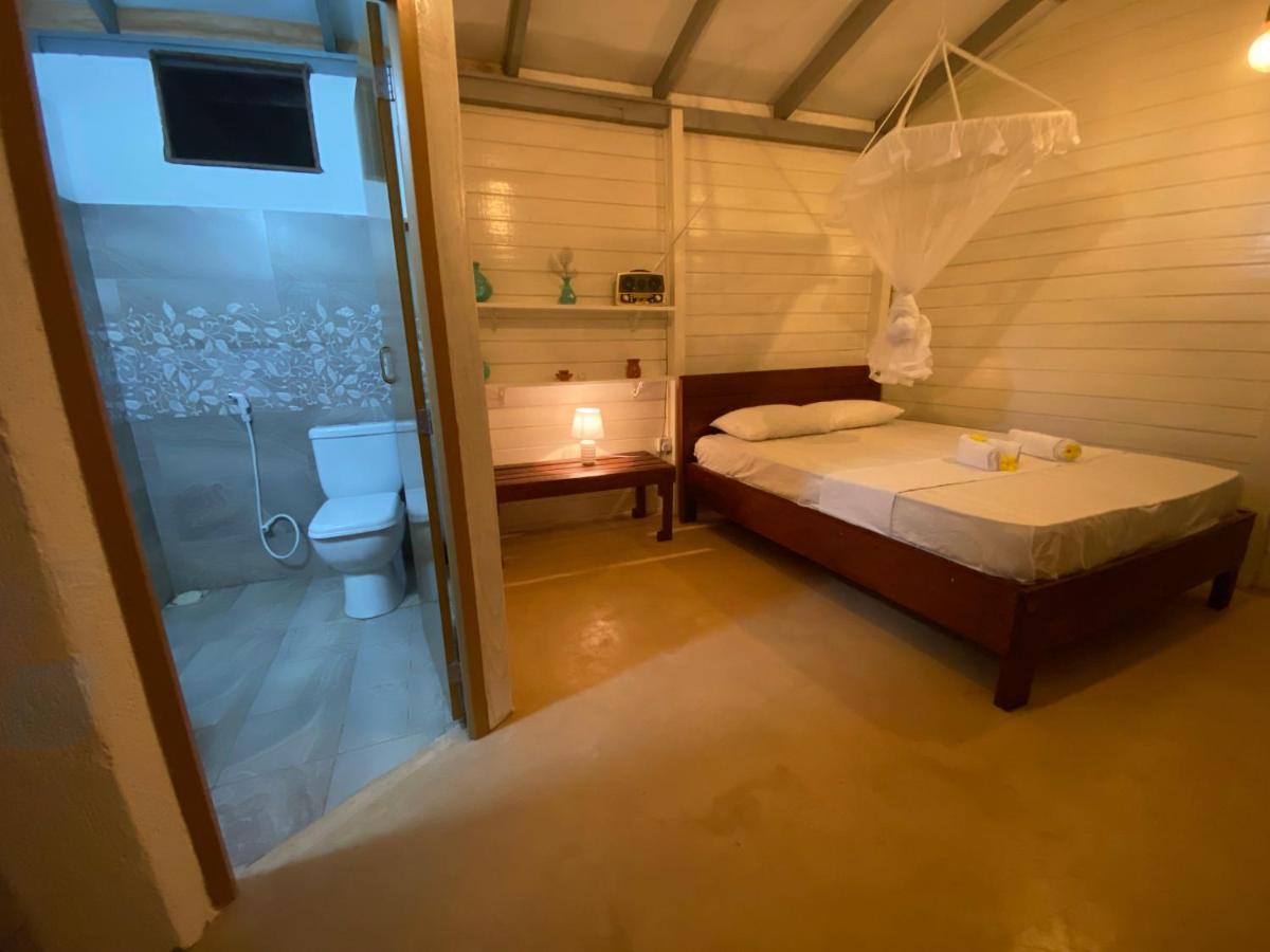 Ocean Beach House Матара Екстериор снимка